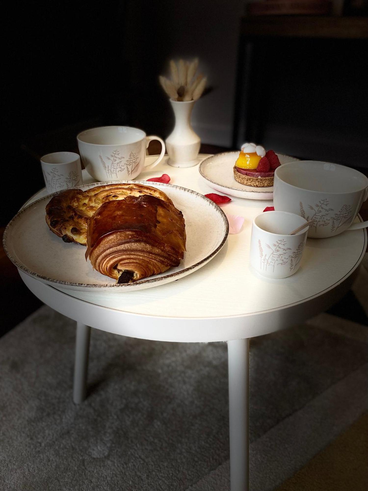 Le Cocon De La Tour -Vip-Compiegne-Hyper Centre Apartment Ngoại thất bức ảnh
